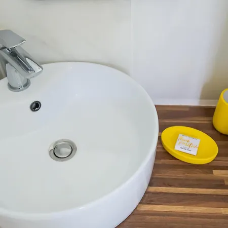 格利法乡村公寓式酒店 *