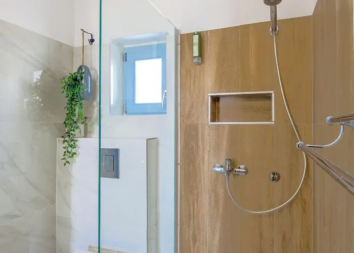 Glyfa Village Apartment Drios